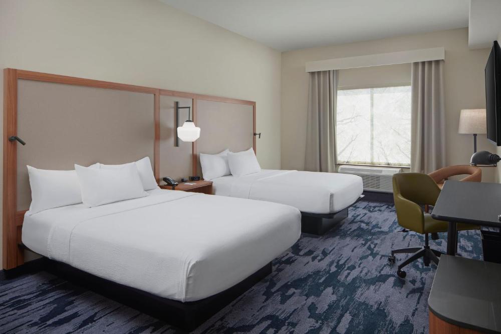 Queen Room with Two Queen Beds interior